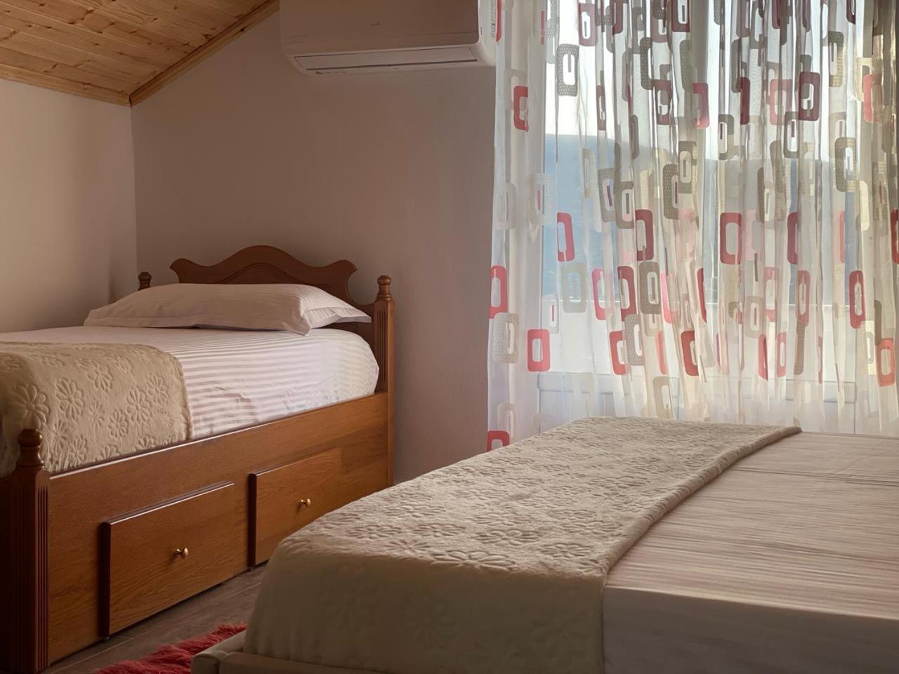 Guesthouse & Hospitality Berat Bagian luar foto