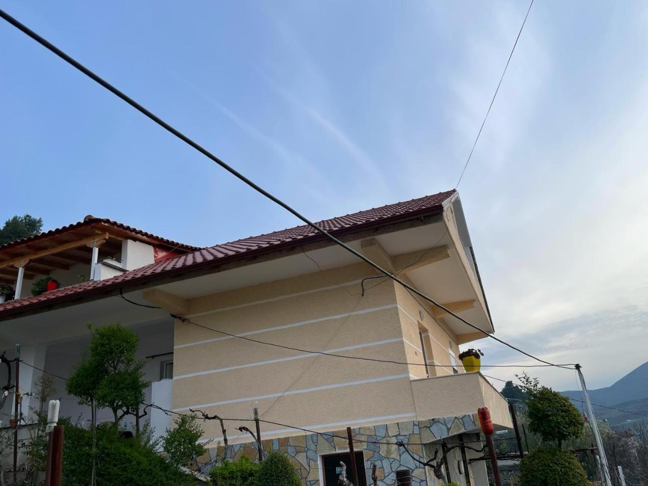 Guesthouse & Hospitality Berat Bagian luar foto